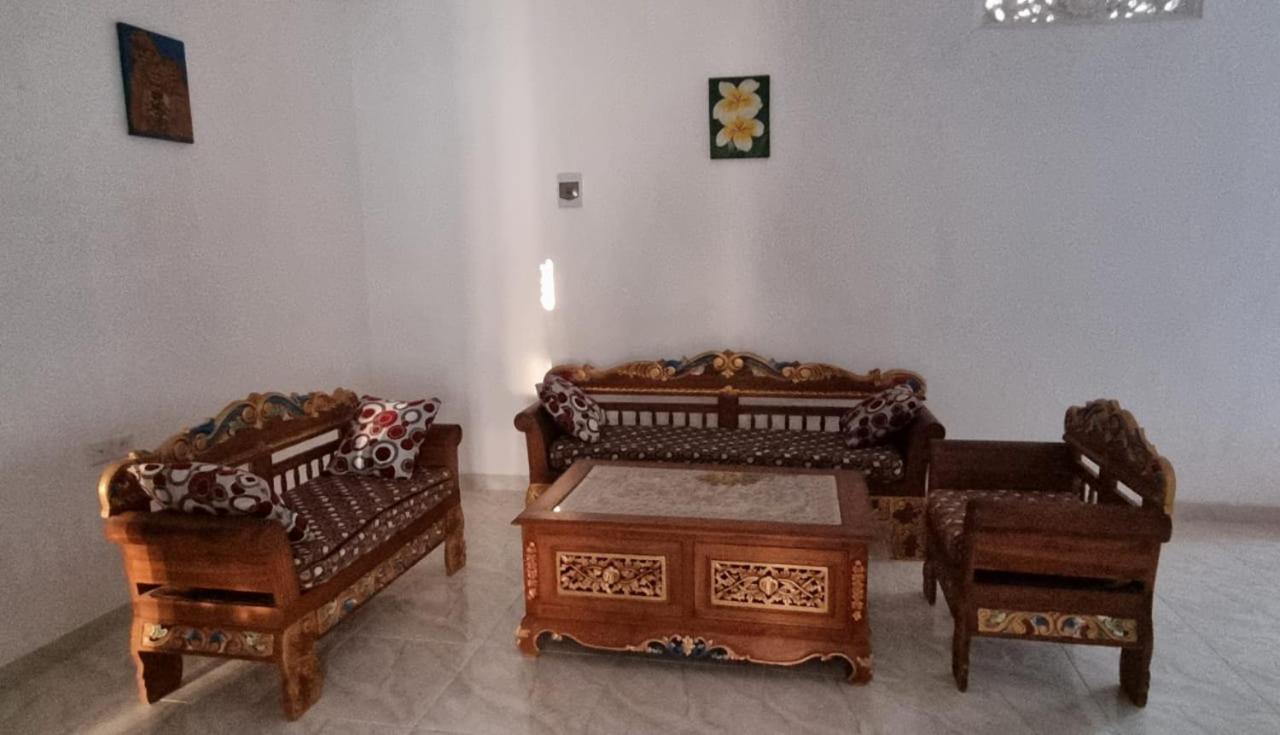 Sri Sedana Homestay Сидемен Екстериор снимка