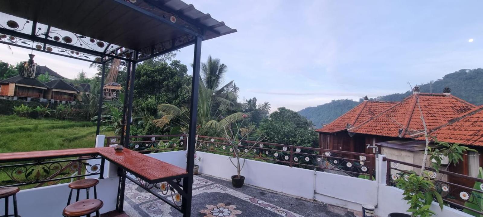 Sri Sedana Homestay Сидемен Екстериор снимка